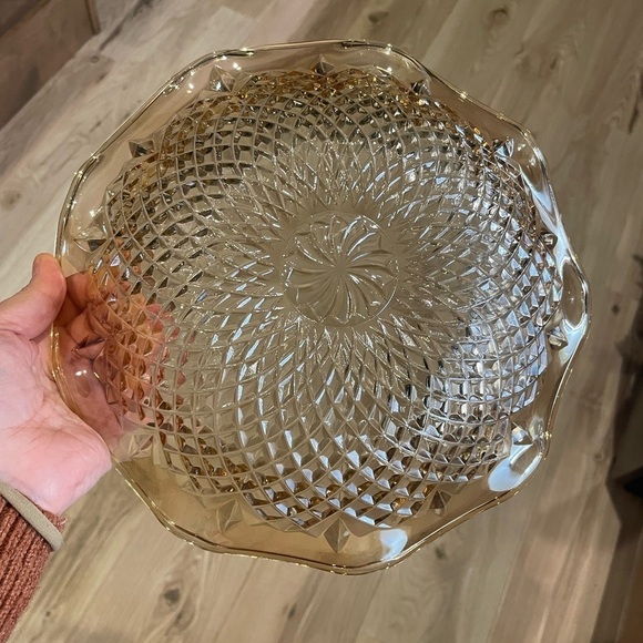 Vintage Yellow/Gold glass 10” decorative bowl - Picture 6 of 6